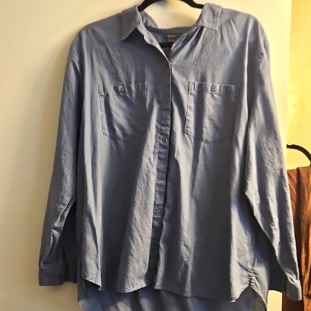 Eddie Bauer Powder Blue Womens Button Up Linen Cotton Top